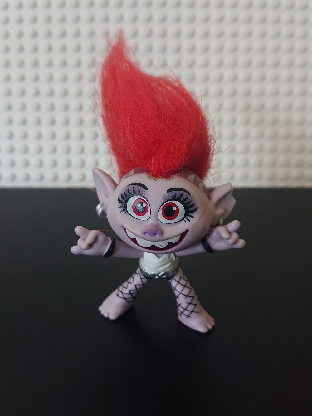 2019 DreamWorks Trolls Movie - World Tour Barb Troll 2" Action Figure